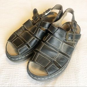 Vintage Dr. Martens Fisherman Sandals 8577